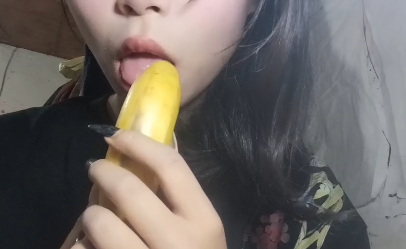 ginkgo_zz_剧情_今天晚上我是你的小狗_香蕉 1V105M百度盘