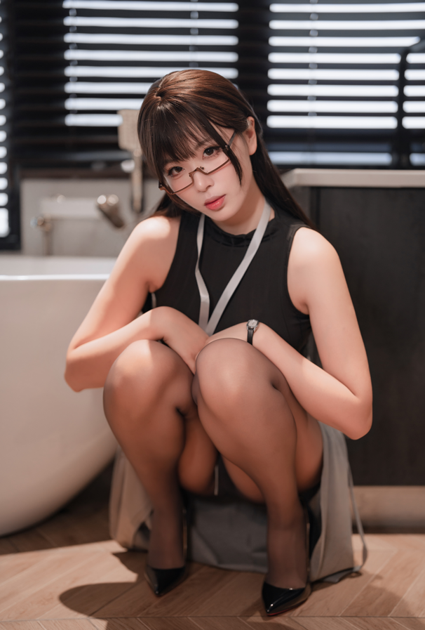 轩萧学姐 – 全套83期&随包视频合集 【4445P60V26.2G】