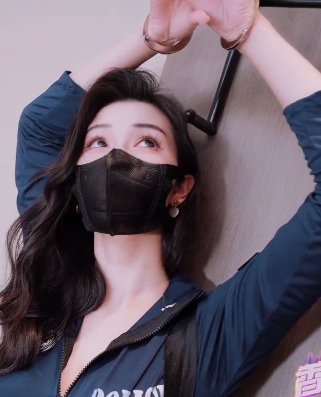 极品御姐-狐不妖-新 幻想时刻 女警的囚禁(1V,992M)