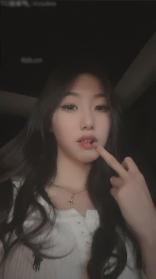 套路直播凉子阿-带锁的操纵开始【1v】【695MB百度云】
