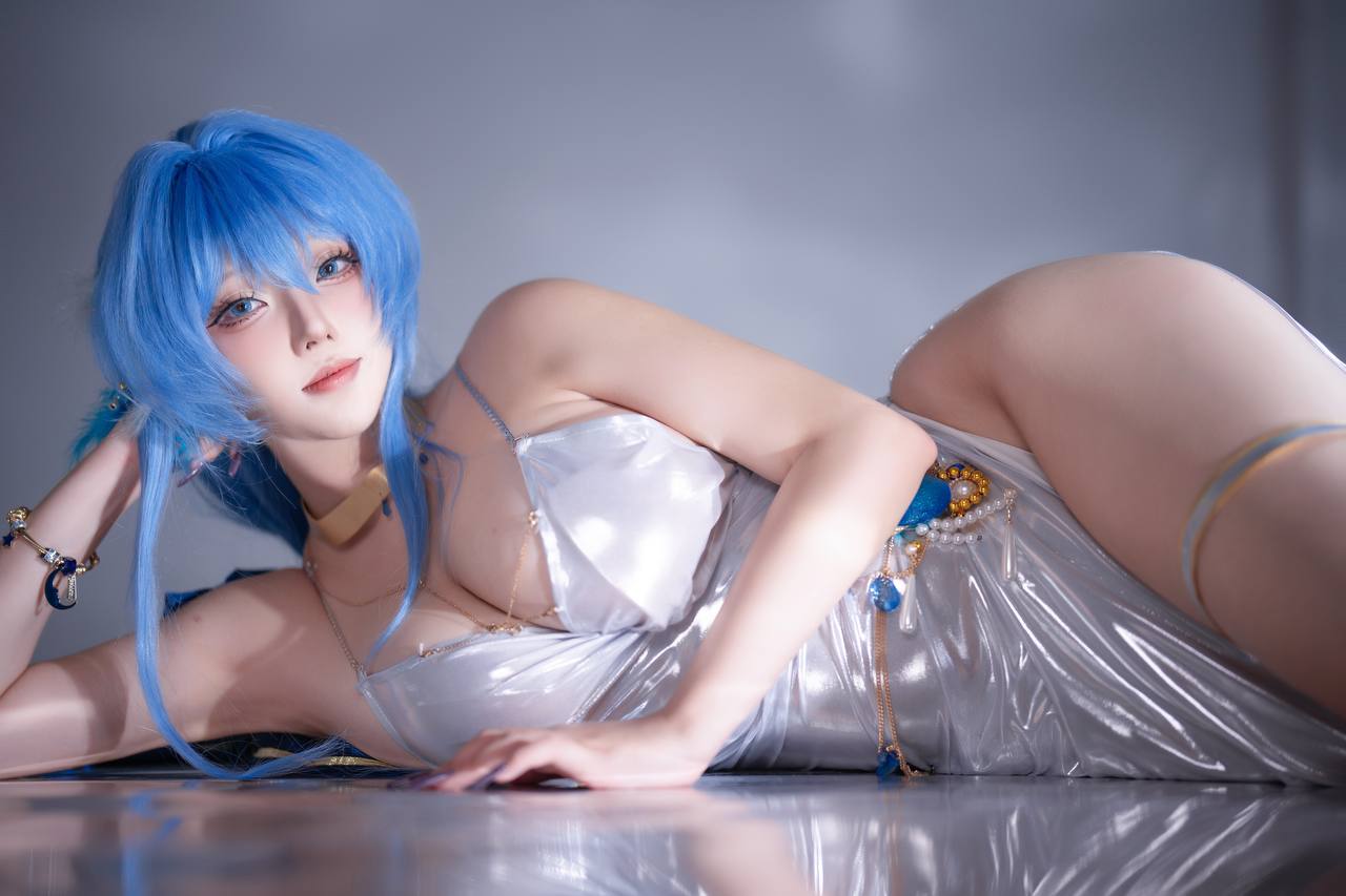 【新】菌烨tako - 海伦礼服 [9P]48M百度盘