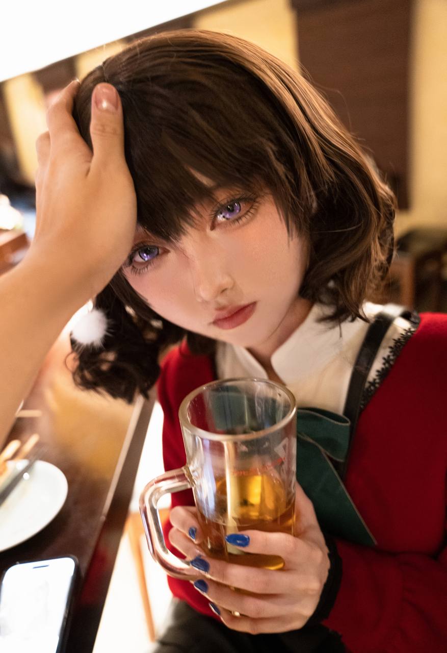 【新】炭烤莉莉黑 - 桌面少女 冬 林檎 [18P]242M百度盘