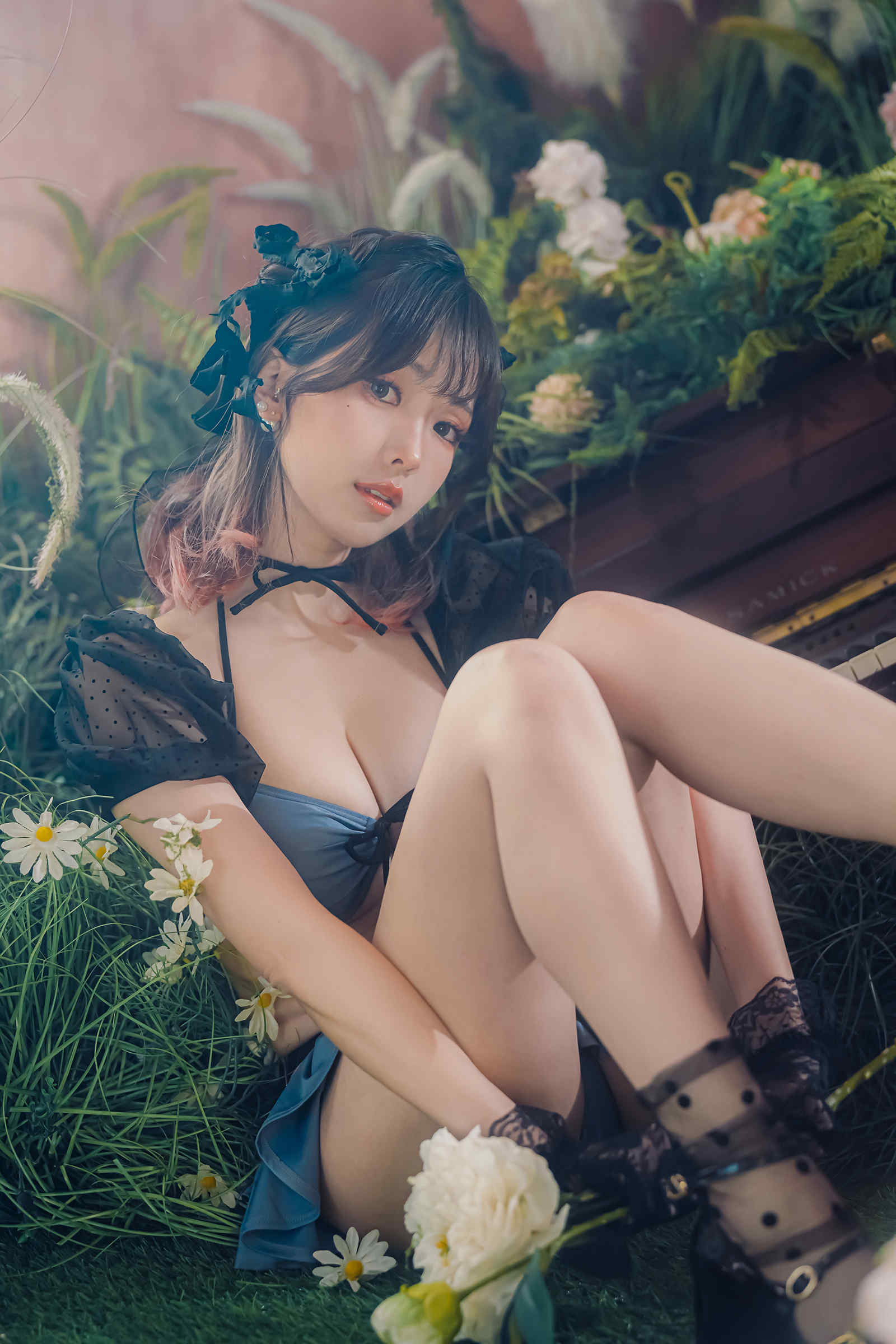 【新】ElyEE子 - 2024年12月订阅 (3套)[129P+7V] [554.25 MB]