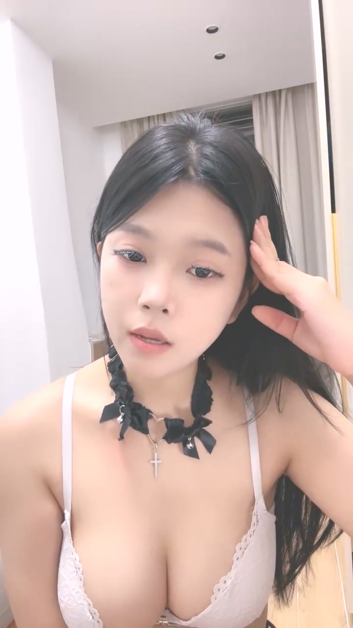 小周不睡觉 - 清纯学姐身材真有料奶子又大又挺纯天然[5V2.24gb]