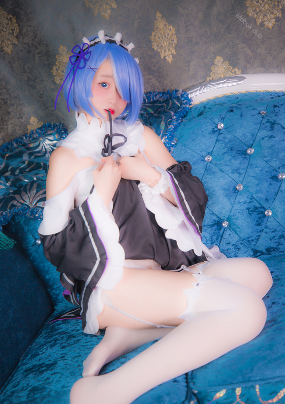 极品网红美乳白虎逼萝莉 喵呜少女 定制福利视图~附1V【62P363M】