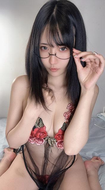 糖果果Candy - 红花 [33p+57m][百度盘]