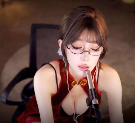 张爱玲   妈妈的闺蜜又饿了  1V156M百度盘