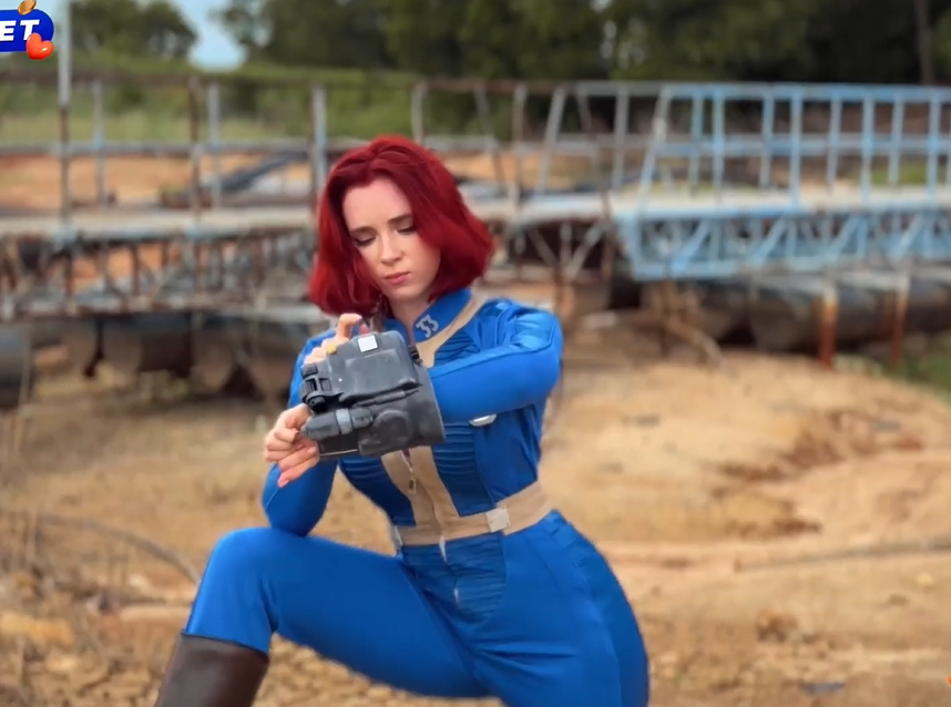Sweetie Fox Fallout Cosplay - 避难所的红发居民与陌生人粗暴性交直至面部 【1V613M】