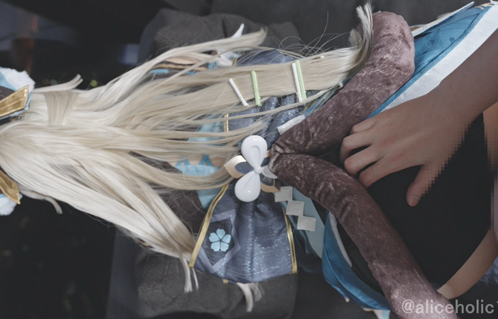 Aliceholic13系列 - 琦良良cos女上位榨精 【1V3.02G】