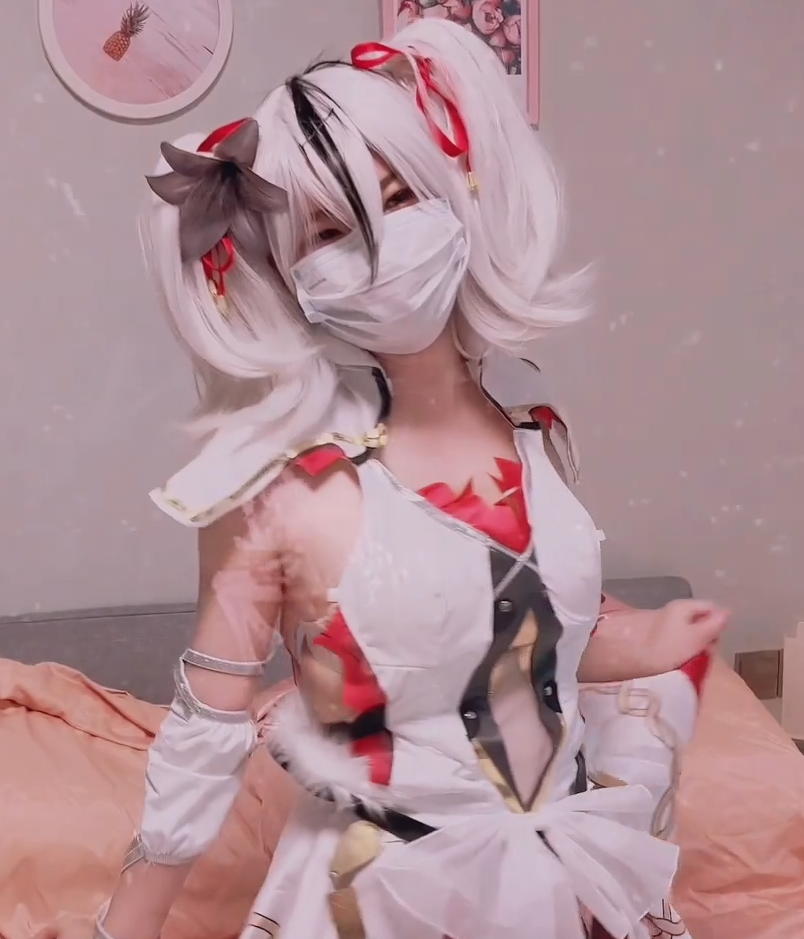 清纯嫩妹-小熊奈奈-新  不穿内裤的嫂嫂（1V,767M）