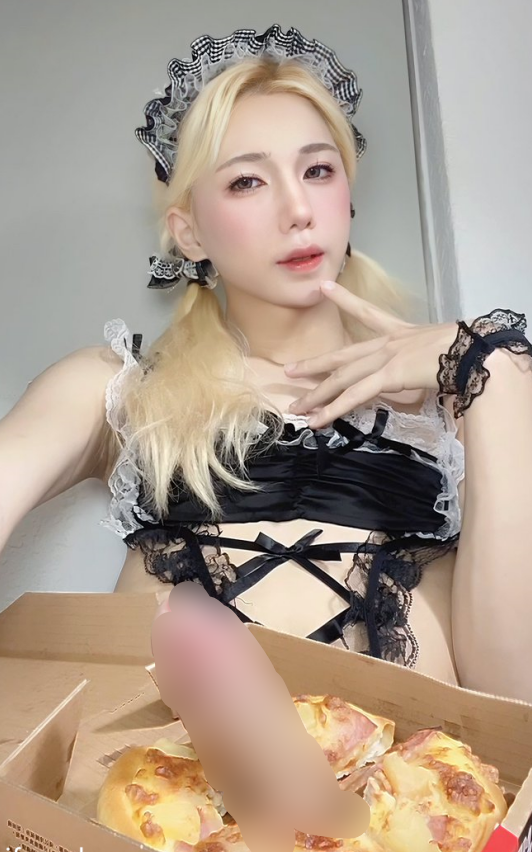 另类-台湾清纯cd 小弟妹 -fansone 付费视图（102P,35V,2.03G）