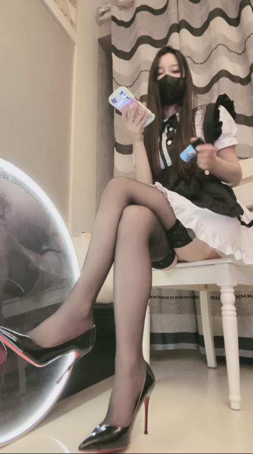 套路直播猫神大人-必看红绿灯羞辱细狗【1V】【771MB百度云】