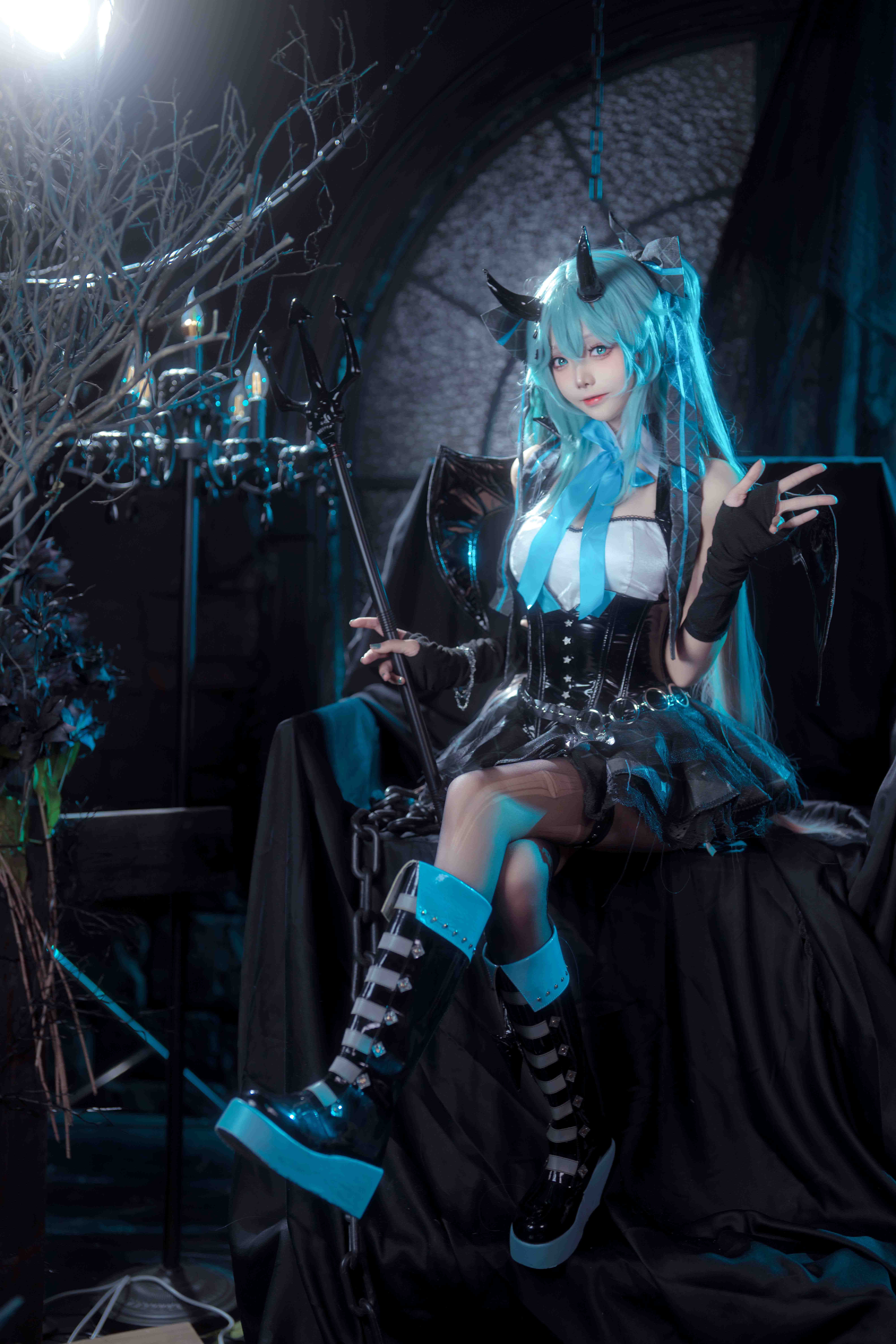 【新】艾西aiwest - 初音小恶魔 (VOCALOID)【26P】【802MB百度云】