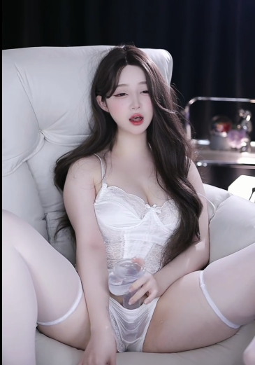 亿只只只_doki醒醒_私人定制_和榜一大哥约会 2V238M百度盘