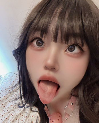 -【2025年新流】，可爱萝莉型母狗！推特露脸福利姬【小羊咩咩】重金门槛视图，裸舞，扩肛灌肠，道具自慰