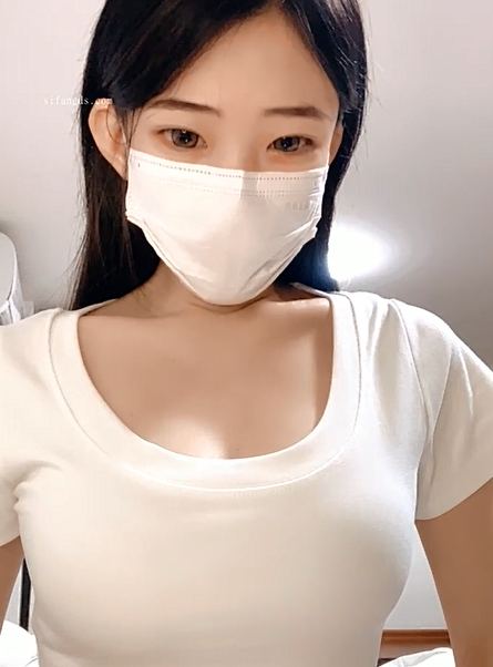 -女神终于露脸了！【纯欲小圆】万中无一魔鬼身材！