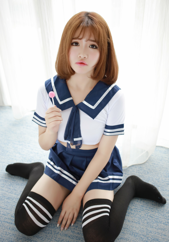 [MFStar] 徐cake 黑丝JK制服短裙 粉色开胸睡衣 【53P227M】