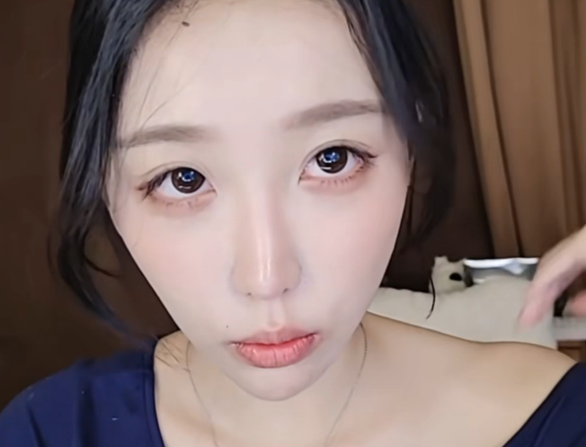酥酥学姐_帮老婆洗脚换来的裸足按摩  1V262M百度盘