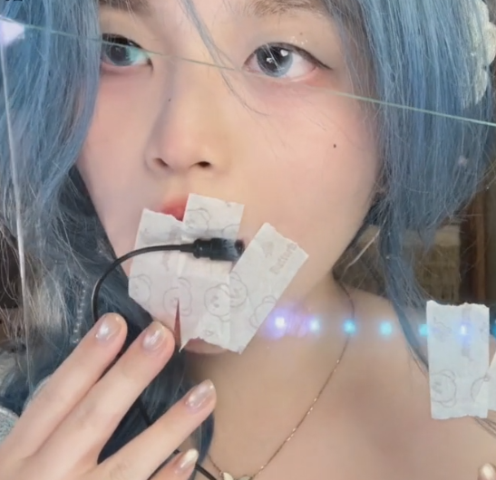 椰椰拿铁 玻璃板与蓝发少女舌尖的沉浸触感！1V181M百度盘