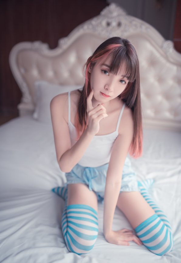祖木子 清纯甜妹– 全套24期 【1112P3.7G】