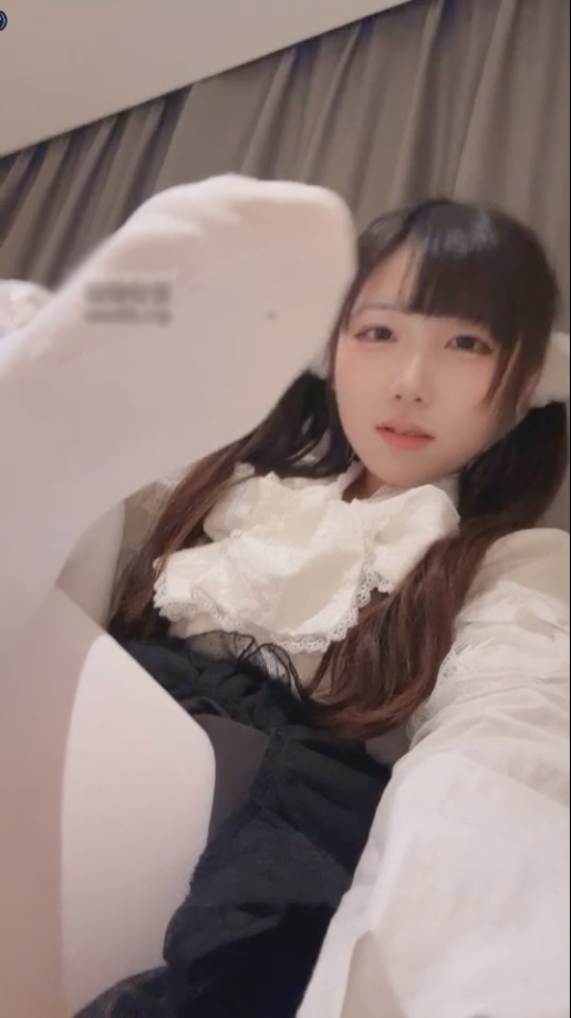 玩物直播极品幼斯酱葱-双马尾少萝装厚白丝实名制撸管指挥【2V】【751MB百度云】