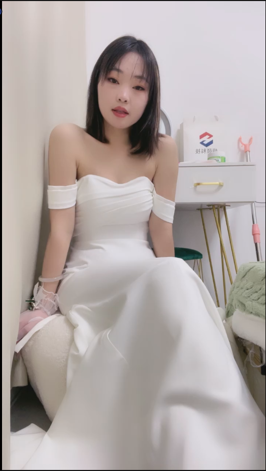 套路直播ccyouer-情人节结婚🐢流泪了【1V】【415MB百度云】