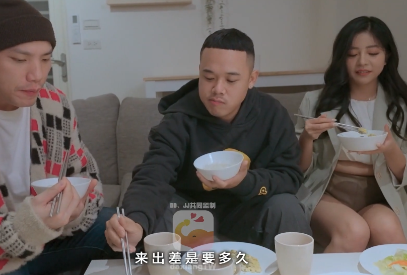 大象传媒-DA-74 宋雨川 老婆在家被我的上司瘋狂抽插（1V,777M）