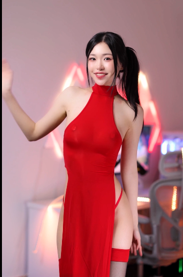 极品cos女菩萨-MERIOL CHAN-蛇年新春特辑 新年红裙（1V,442M）
