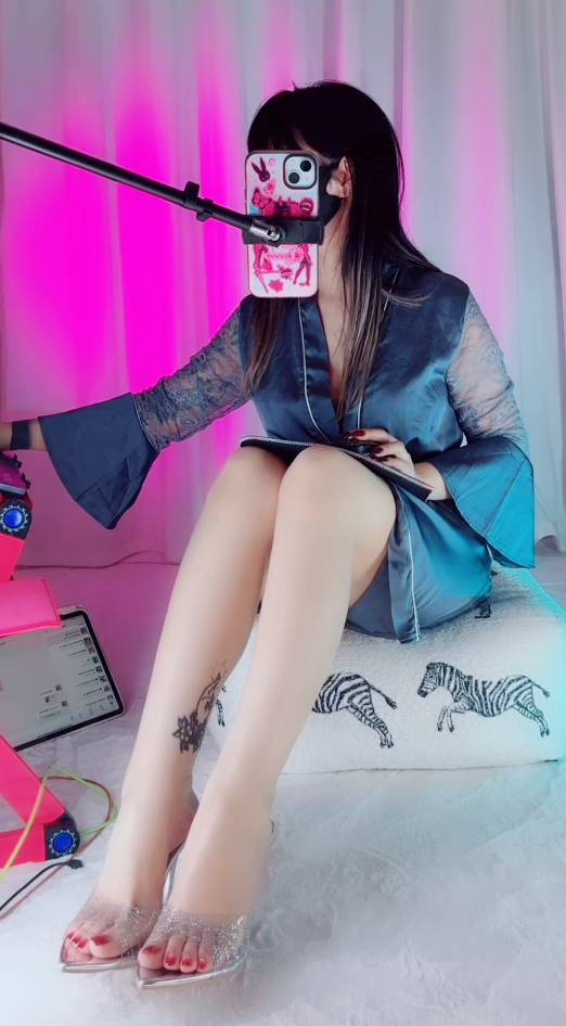 足控-易直播 pussypoo 新（1V,401M）
