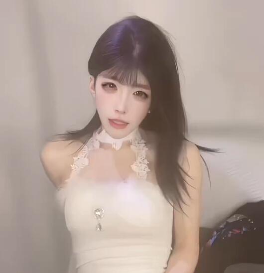 另类-男娘福利姬-月儿OVO-4P10V84M
