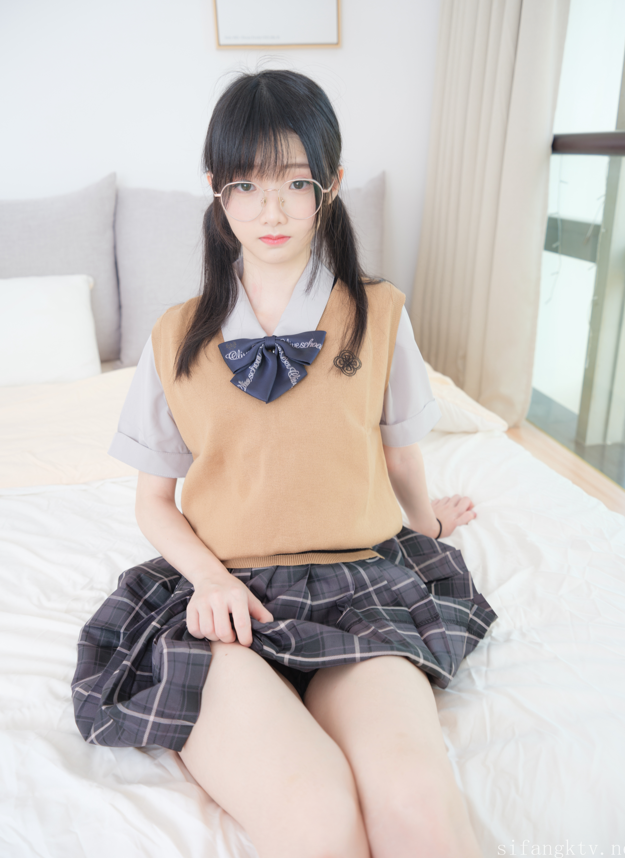 奶糖 - 初恋般的感觉 R18 【99P1V1.54G】