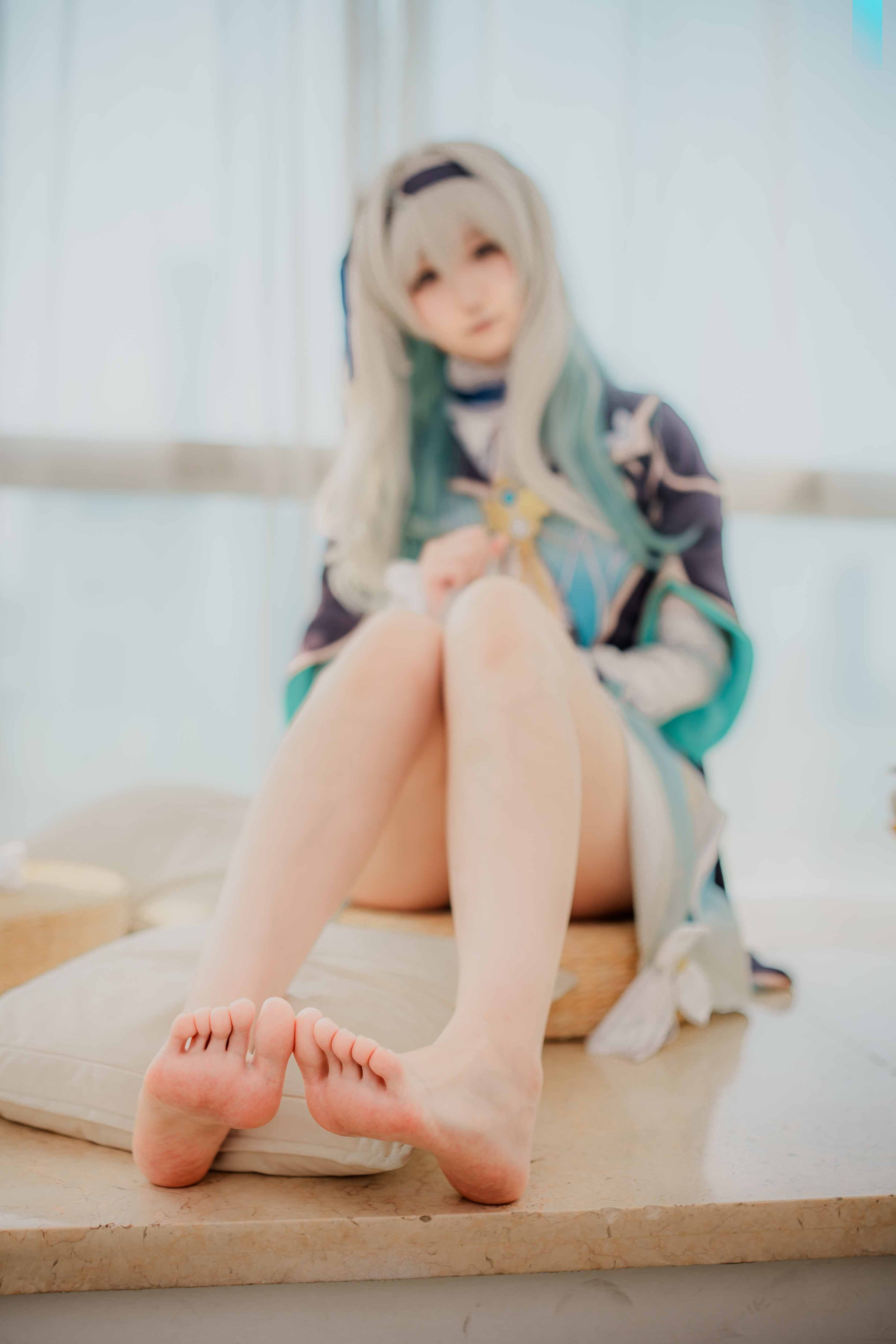 【新】Seele麦麦-流萤纯白物语【34P+11V】【246MB百度云】