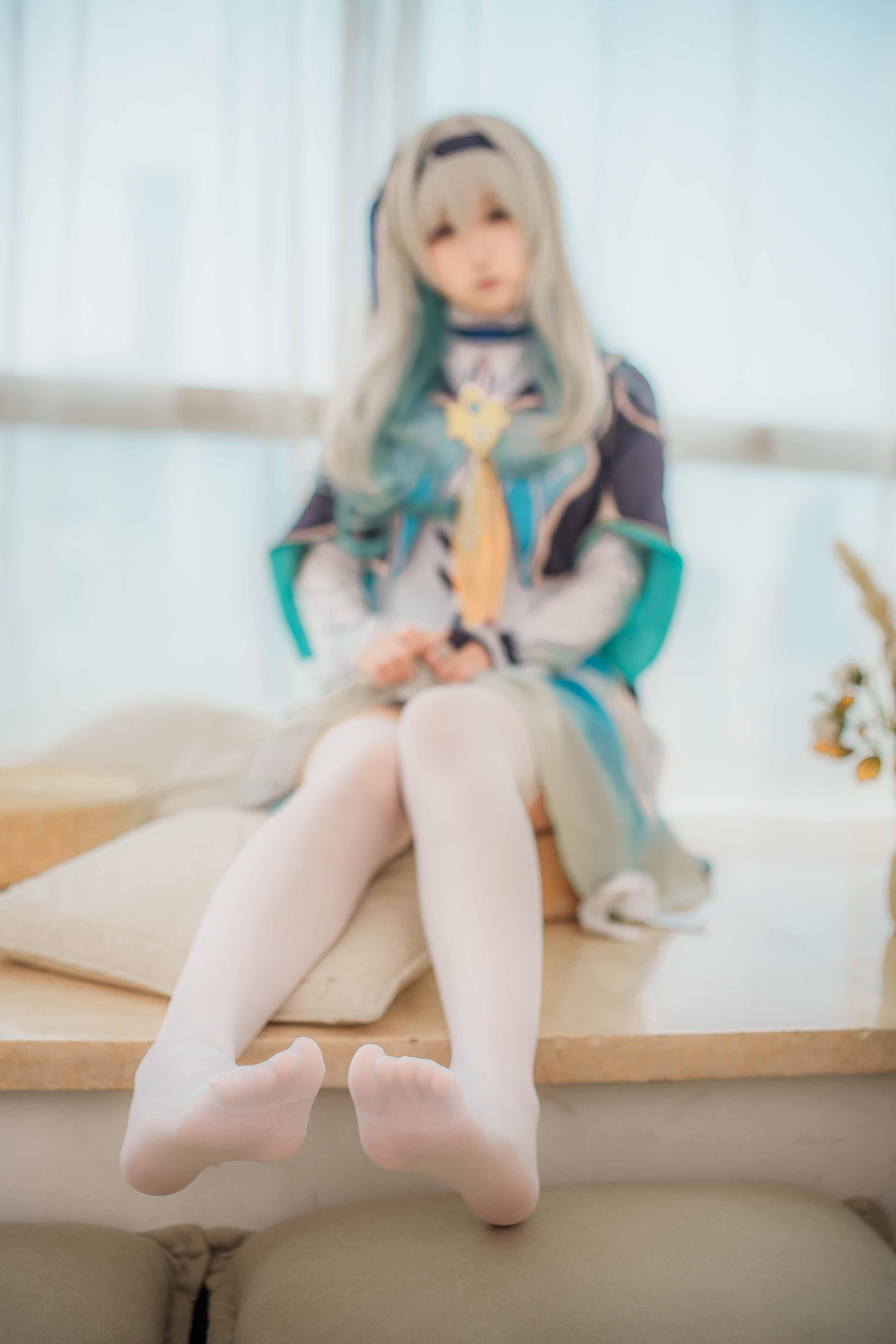 【新】Seele麦麦-流萤纯白物语【34P+11V】【246MB百度云】