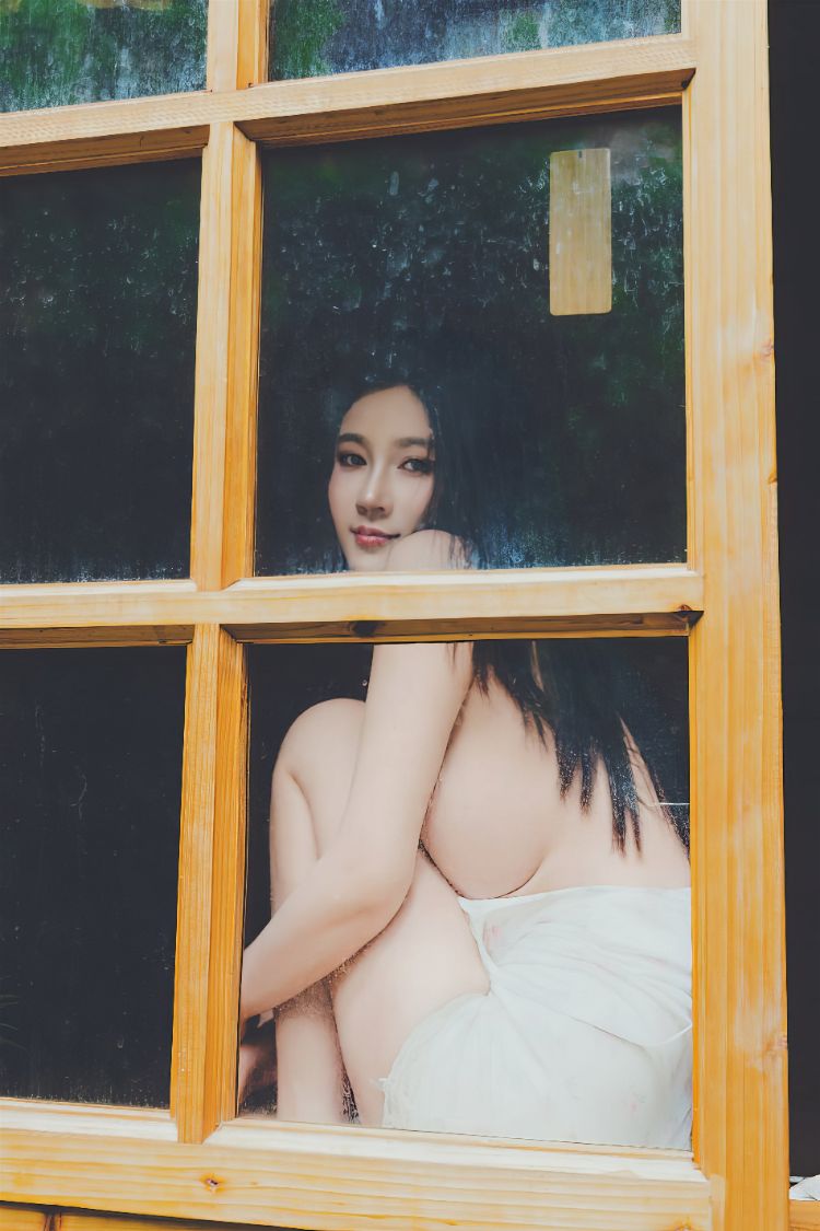 [112套-26.9G]模特年年Nnian写真合集下载