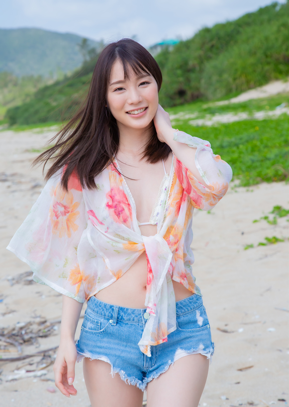岛国纯欲系美乳翘臀AV女神 铃村爱理 露点写真套图 【141P3V920M】