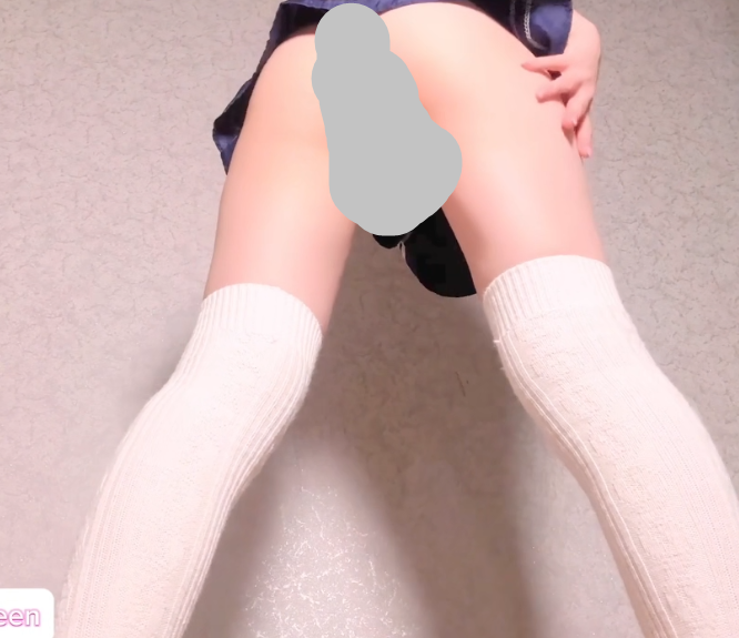 YunnaTeen 长腿可爱女学生玩大黑屌 2025.01.10  1V354M百度盘