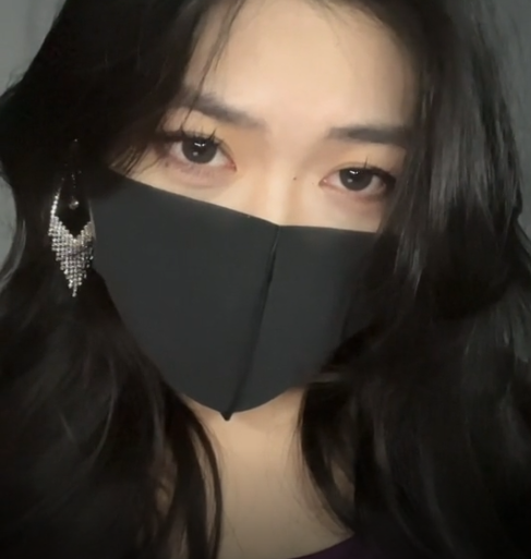 居居要睡了 前女友是后妈 1V28M百度盘