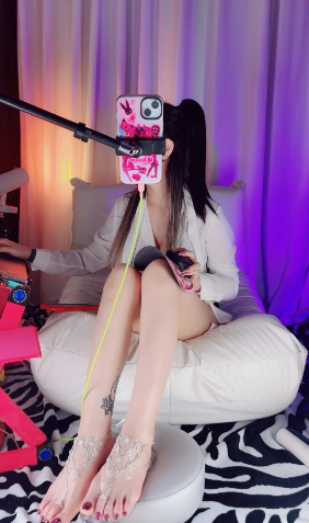 足控-易直播 pussypoo 新（1V,734M）