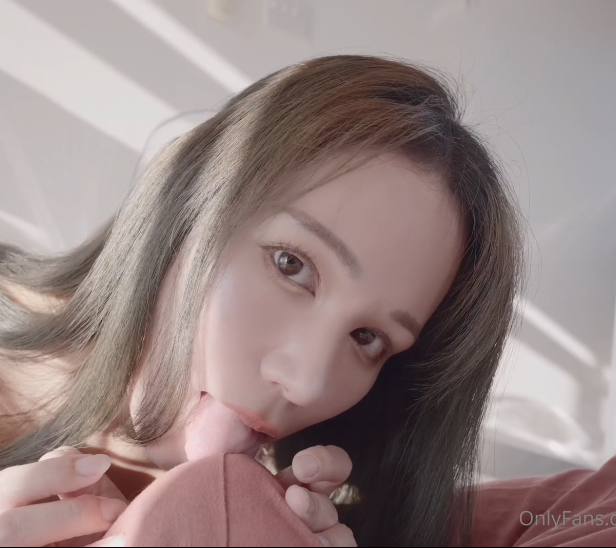超人气樱花妹-naomiiichannel-2月最新 屁眼内窥啪啪(1V,1.21G)