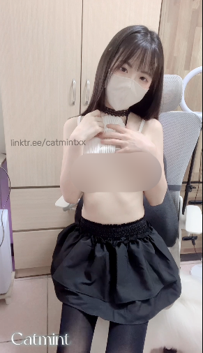 极品清纯福利姬-catmint-of新 厚黑丝小可爱(1V,505M)
