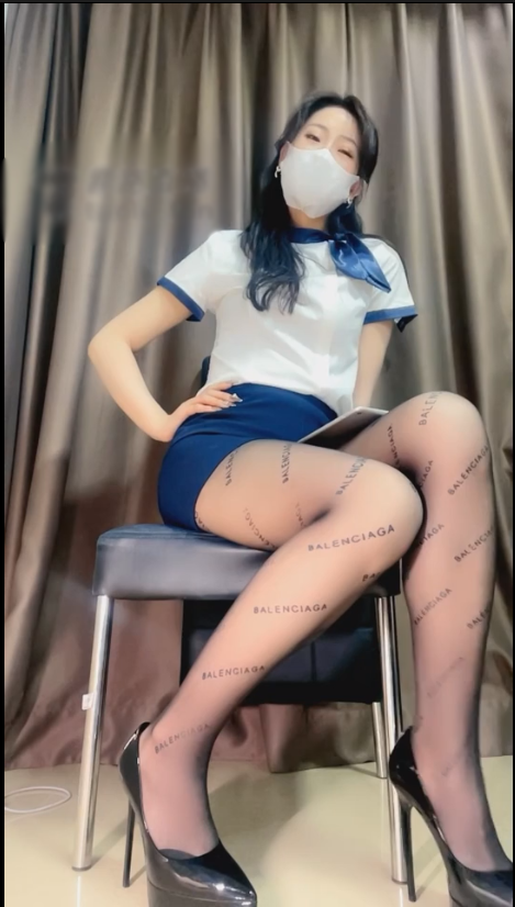 套路直播禾未-空姐制服黑丝高跟诱惑【1V】【527MB百度云】