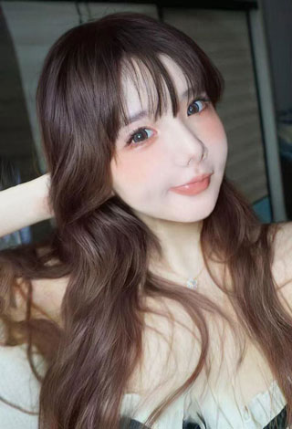 大连商务职业学院极品校花 孙雅琪 欲求不满背着男友出轨约炮210m