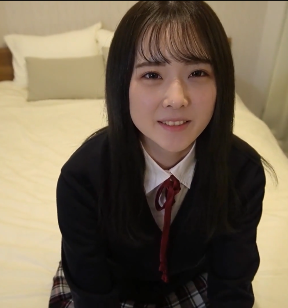 no.95 FC2PPV-2551759 皮肤像雪一样白的少女 ひな【无码1GB】