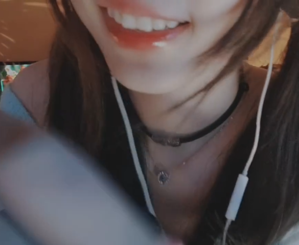 不吃肉的小兔叽 和初恋的课堂互动梦回学生时代头发丝采耳 1V123M百度盘