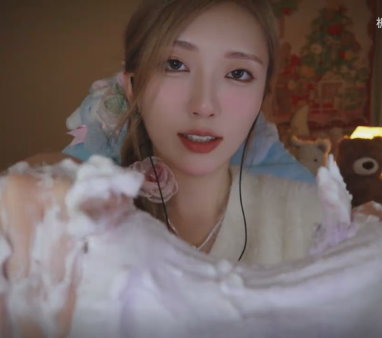 栀栀zhizhi  模拟泡沫洗头啦！泡沫抓挠头皮的声音 1V51M百度盘