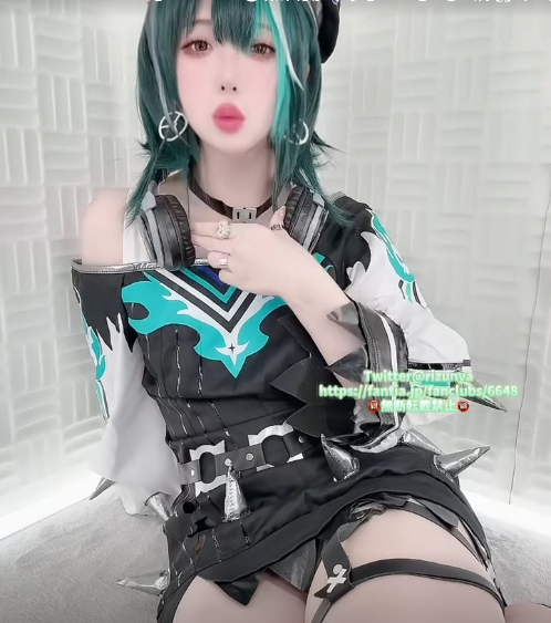 rizunya 20250421 fantia hol◯li◯e輪🎧千🔧自撮り💓 1V112M百度盘
