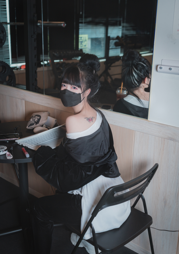 Aram NO.010 [PURE MEDIA] Vol.169 【97P1V725M】