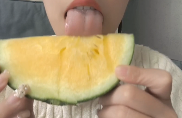 菜菜cyl不好吃 吃水果 1V210M百度盘