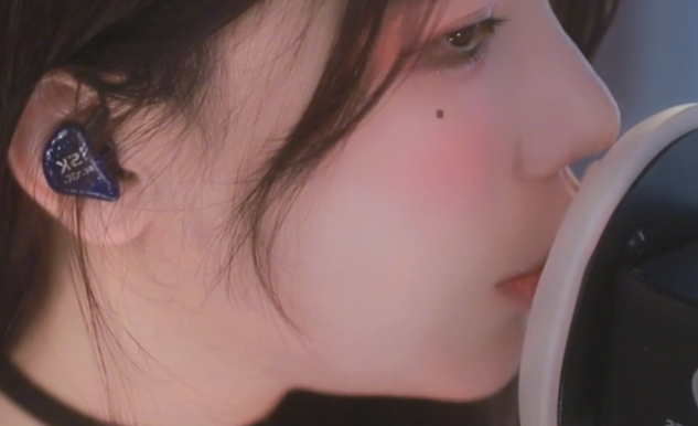 妮有柿 舔耳 1V123M百度盘