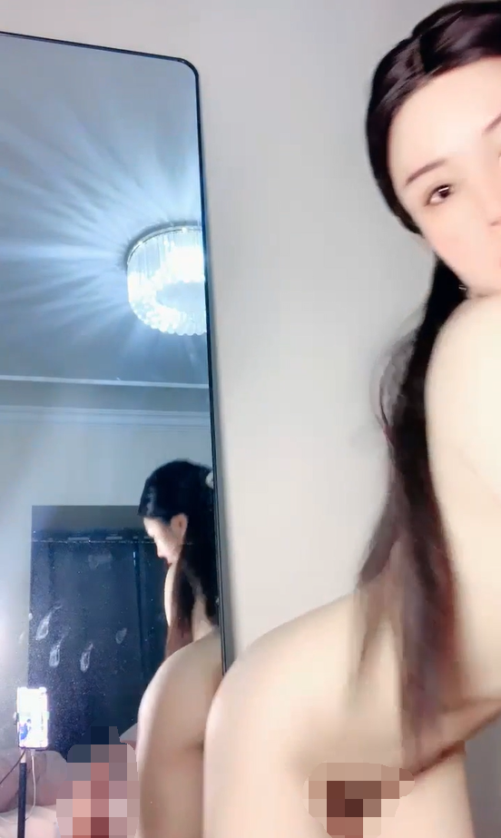 温柔婉婉 大尺度裸舞,毛少一线天,大胆掰穴自慰 【78V3.82G】
